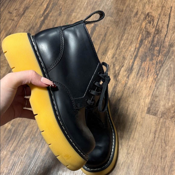 Bottega Veneta Black Leather Platform Shoes - Picture 2 of 3